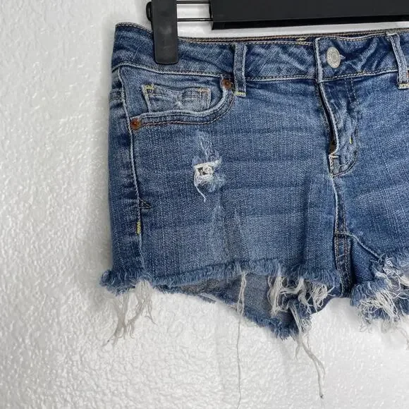 Aeropostale Womens Shorts Size 4 Denim Blue Distressed Casual Cutoff Jean - Picture 8 of 11